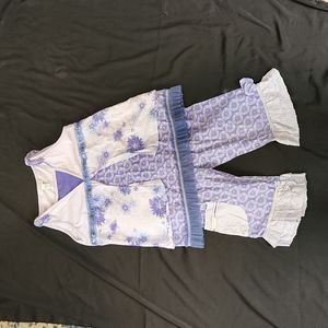 Naartjie size 8 2 piece set capris top